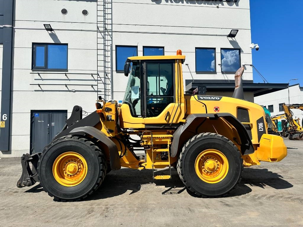Volvo L70G vipuohjaus, 3' ja 4' hydr  - Cargadora de ruedas: foto 1 Volvo L70G vipuohjaus, 3' ja 4' hydr  - Cargadora de ruedas: foto 1