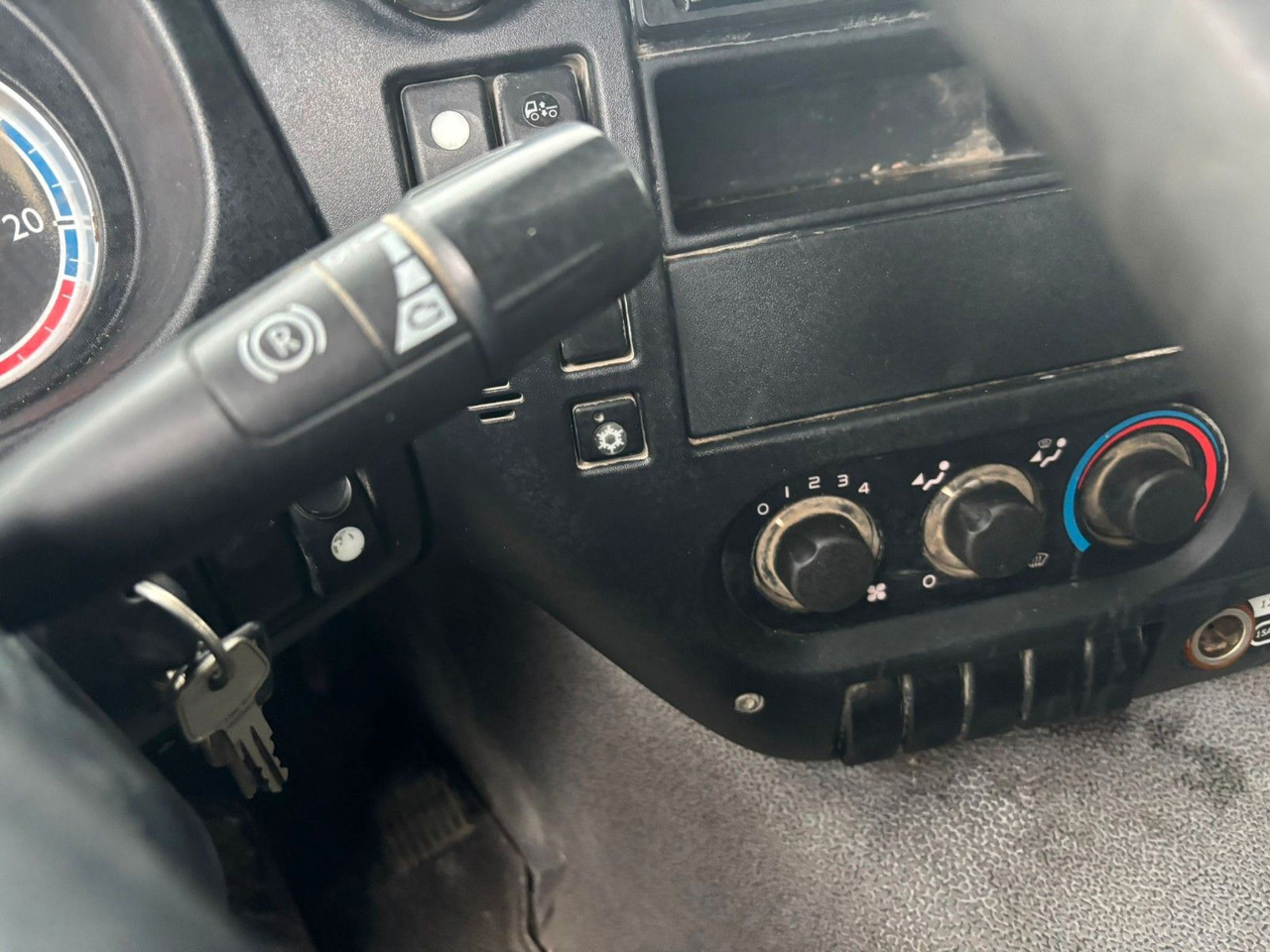 Camión multibasculante DAF CF85-410. 6x2. EU5. Retarder.: foto 13 Camión multibasculante DAF CF85-410. 6x2. EU5. Retarder.: foto 13