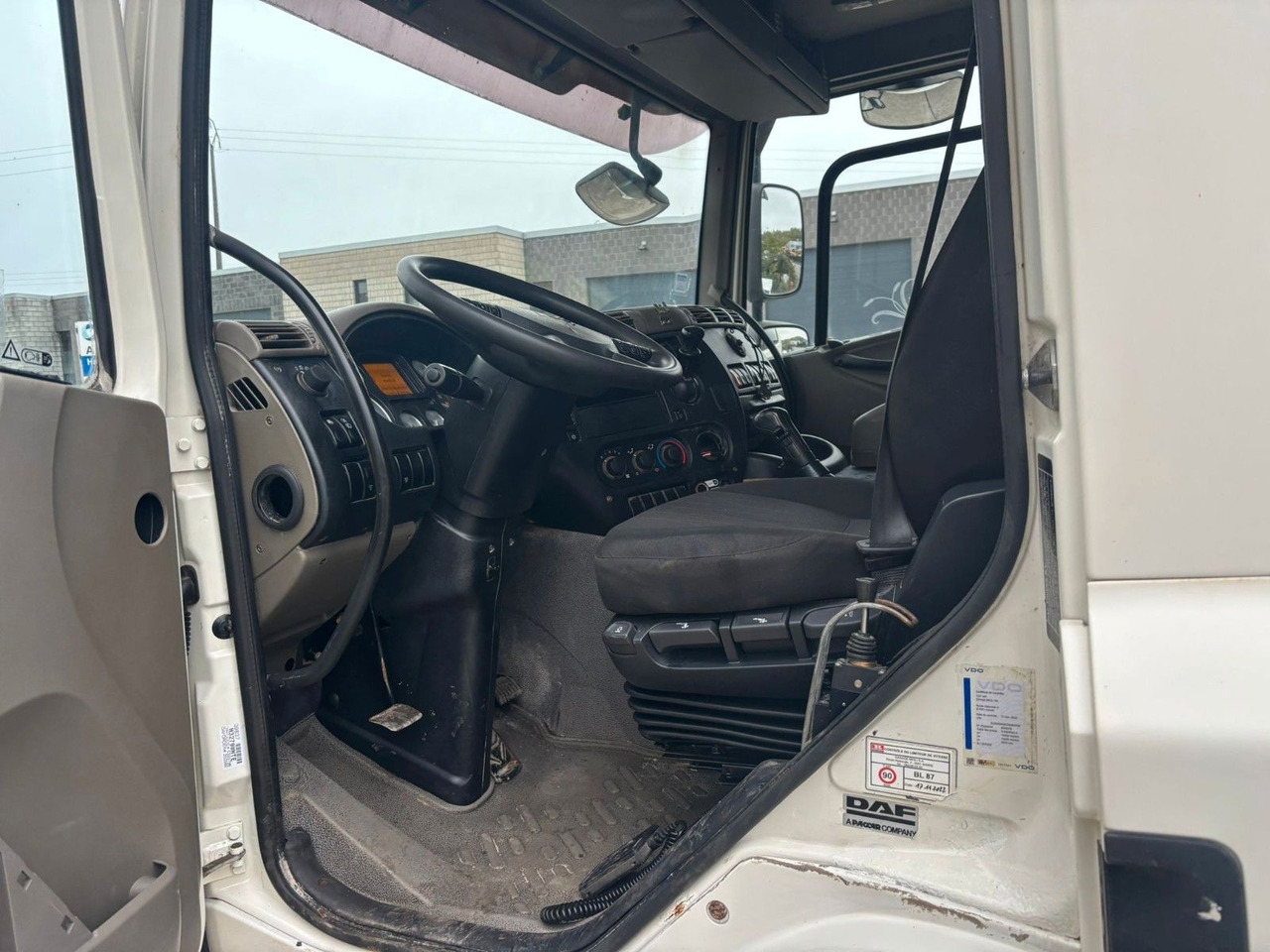 Camión multibasculante DAF CF85-410. 6x2. EU5. Retarder.: foto 9 Camión multibasculante DAF CF85-410. 6x2. EU5. Retarder.: foto 9