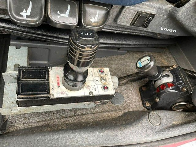 Camión multibasculante Volvo FM12-400. 6X4. HIAB 166. Klima. EU5.: foto 19 Camión multibasculante Volvo FM12-400. 6X4. HIAB 166. Klima. EU5.: foto 19