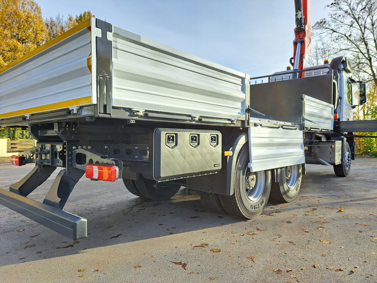 MERCEDES-BENZ AROCS 3340 CRANE FASSI F245 FLATBED TWISTLOCK EURO 3 - Camión caja abierta, Camión grúa: foto 5 MERCEDES-BENZ AROCS 3340 CRANE FASSI F245 FLATBED TWISTLOCK EURO 3 - Camión caja abierta, Camión grúa: foto 5