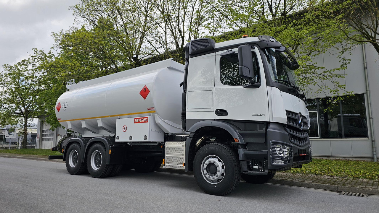 MERCEDES-BENZ Actros 3340 ADR Euro 3 - Camión cisterna: foto 1 MERCEDES-BENZ Actros 3340 ADR Euro 3 - Camión cisterna: foto 1