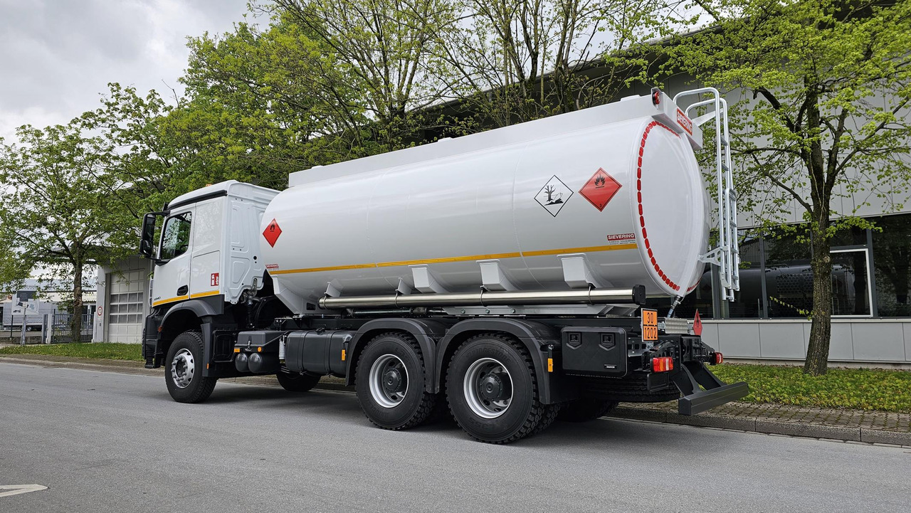 Leasing de MERCEDES-BENZ Actros 3340 ADR Euro 3 MERCEDES-BENZ Actros 3340 ADR Euro 3: foto 6