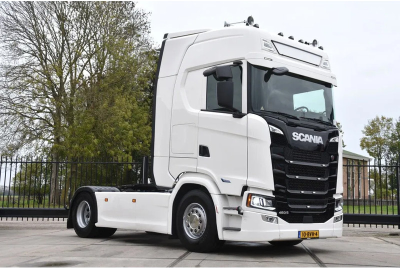 Scania S460 NGS 4x2NB - ONLY 104 TKM - FULL AIR - PARK. AIRCO - LEATHER SEATS - 2 x FUEL TANKS - LED LIGHTS - EXCELLENT CONDITION - - Cabeza tractora: foto 1 Scania S460 NGS 4x2NB - ONLY 104 TKM - FULL AIR - PARK. AIRCO - LEATHER SEATS - 2 x FUEL TANKS - LED LIGHTS - EXCELLENT CONDITION - - Cabeza tractora: foto 1