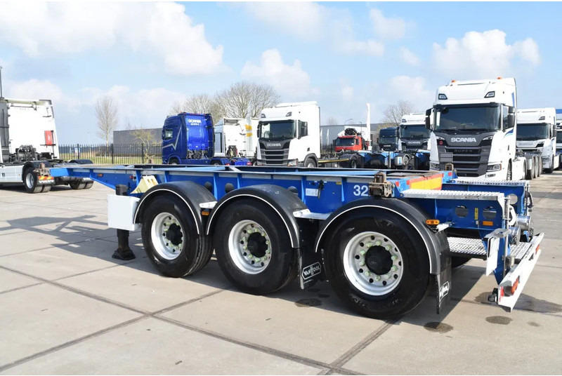 Van Hool A3C002 - ADR FL - 20 FT SWAP - LIFT AXLE - BPW AXLES - DISC BRAKES - 3180 KG EMPTY WEIGHT ! - Semirremolque portacontenedore/ Intercambiable: foto 4 Van Hool A3C002 - ADR FL - 20 FT SWAP - LIFT AXLE - BPW AXLES - DISC BRAKES - 3180 KG EMPTY WEIGHT ! - Semirremolque portacontenedore/ Intercambiable: foto 4