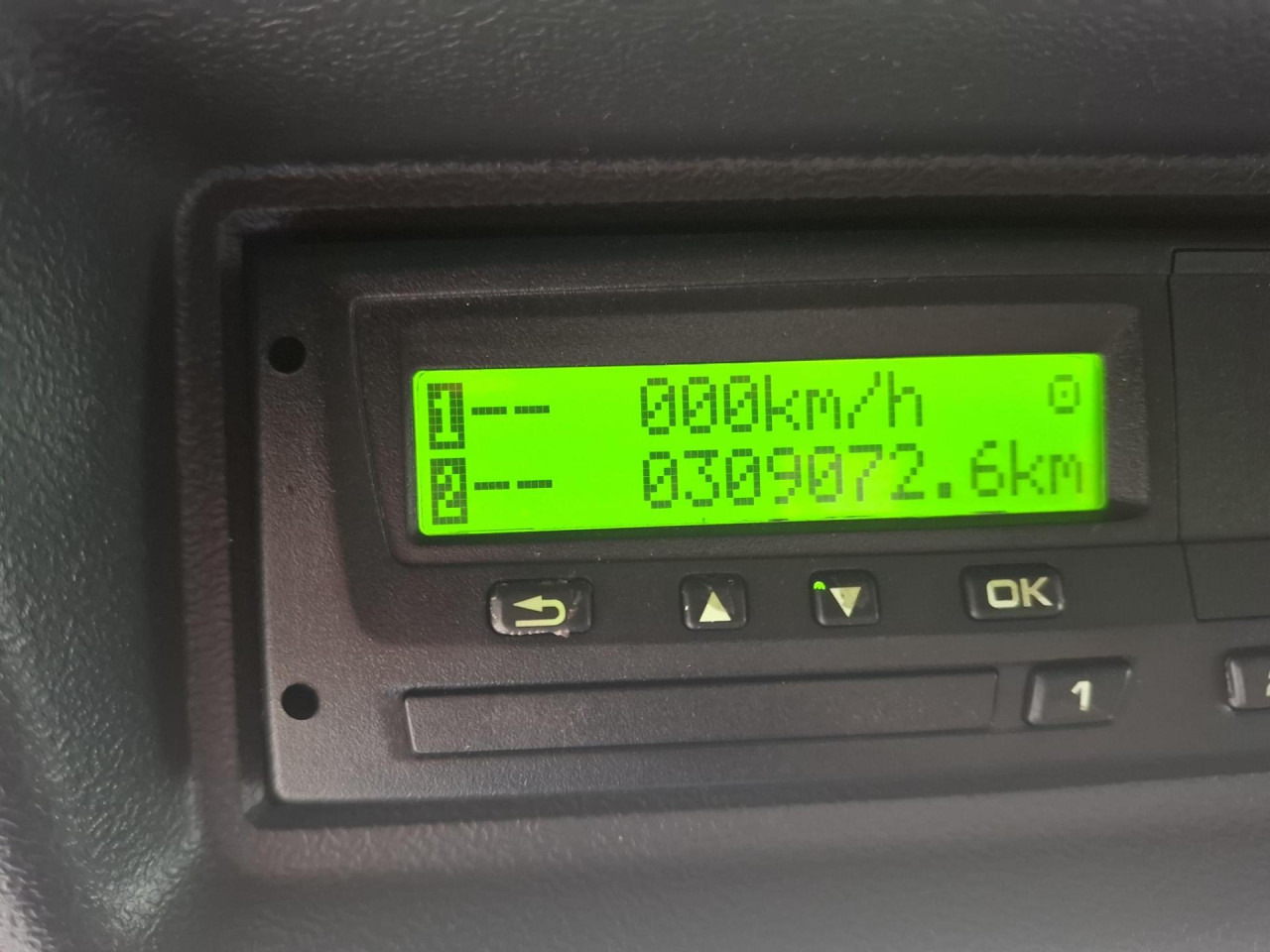 SCANIA P 250 DB4x2MLA - Camión chasis: foto 5 SCANIA P 250 DB4x2MLA - Camión chasis: foto 5