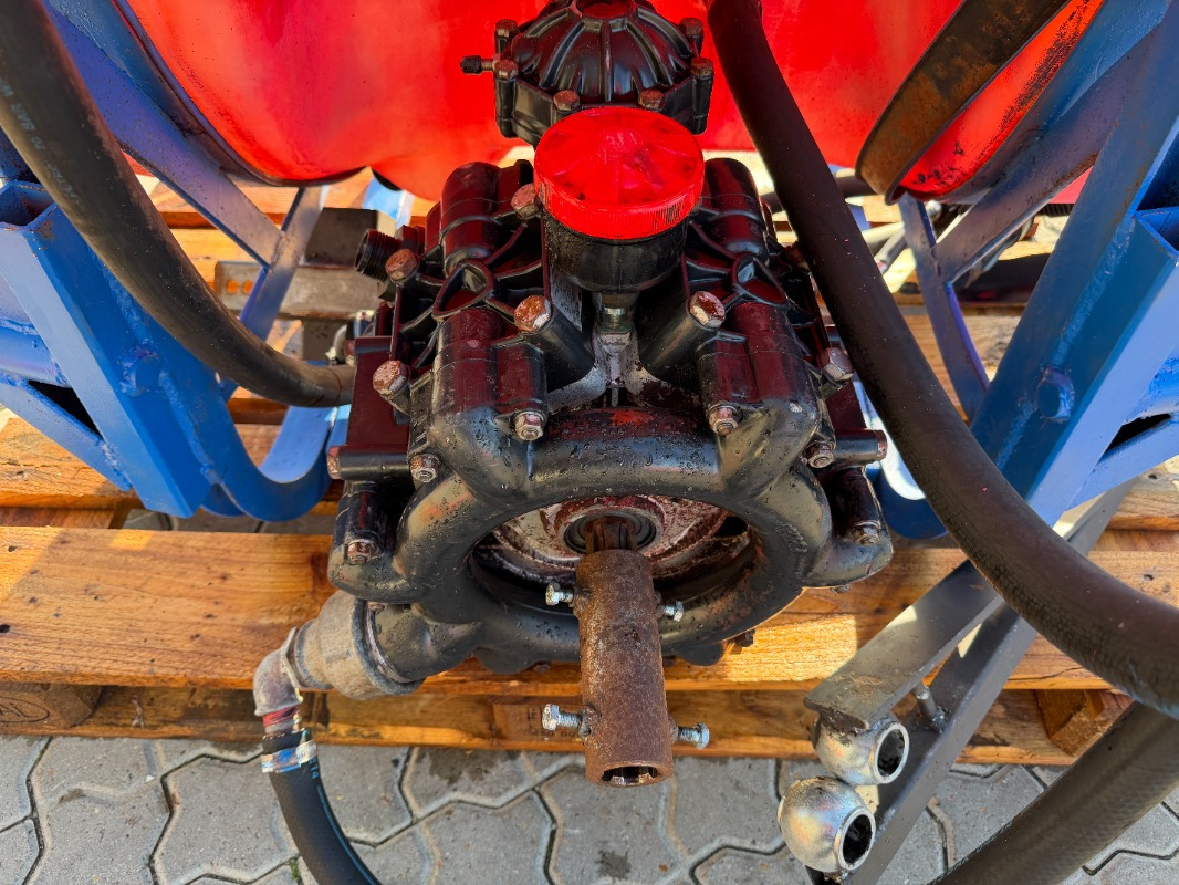 Kverneland UN-3300 - Cosechadora: foto 2 Kverneland UN-3300 - Cosechadora: foto 2