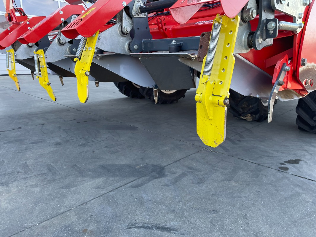 Cosechadora Dewulf CP 42 Trailed SC Compact: foto 6 Cosechadora Dewulf CP 42 Trailed SC Compact: foto 6