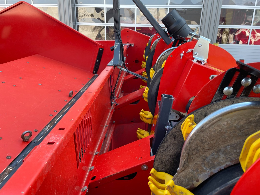 Dewulf CP 42 Trailed SC Compact - Cosechadora: foto 4 Dewulf CP 42 Trailed SC Compact - Cosechadora: foto 4