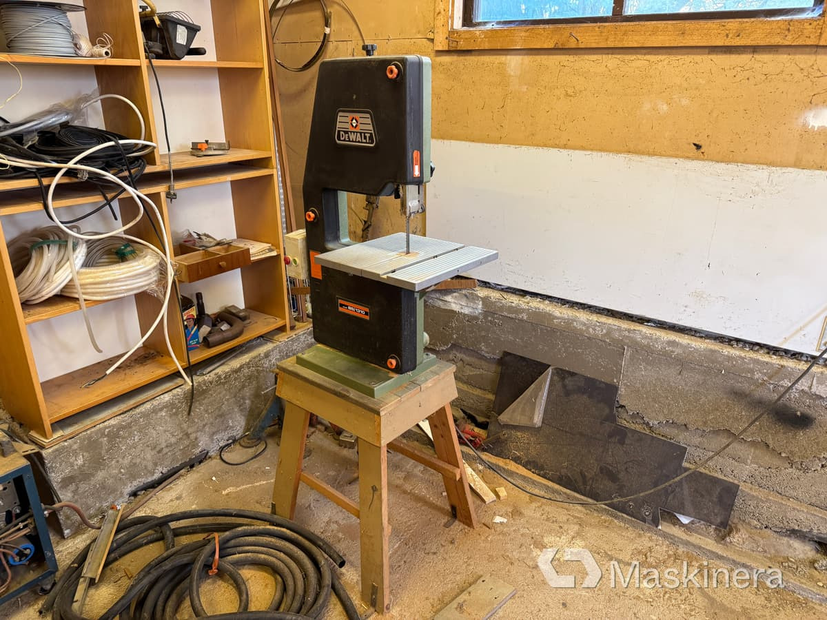 Bandsåg Dewalt BS/1310 - Equipo de construcción: foto 1 Bandsåg Dewalt BS/1310 - Equipo de construcción: foto 1