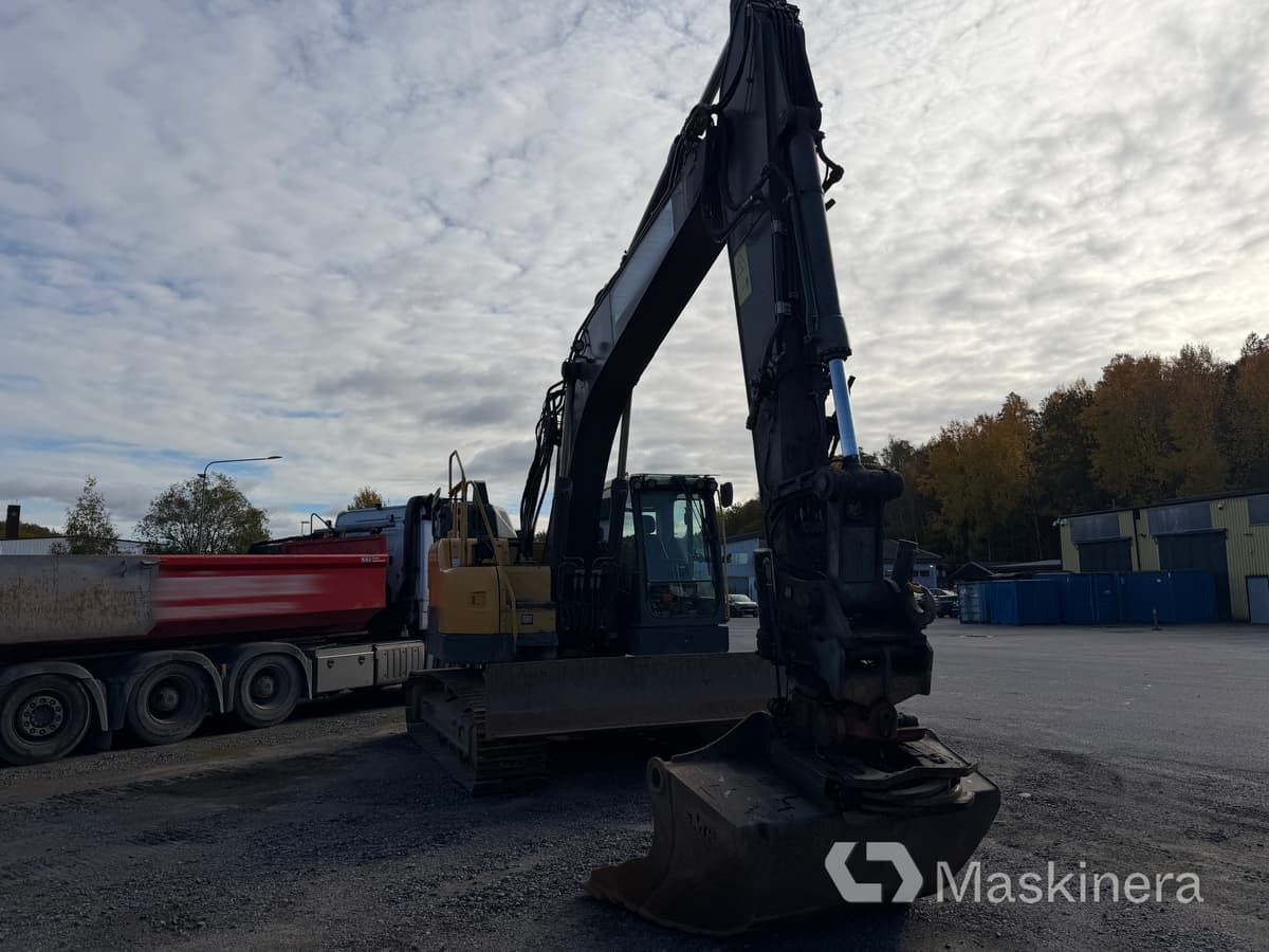 Grävmaskin Vovlo ECR235EL - Excavadora de cadenas: foto 2 Grävmaskin Vovlo ECR235EL - Excavadora de cadenas: foto 2