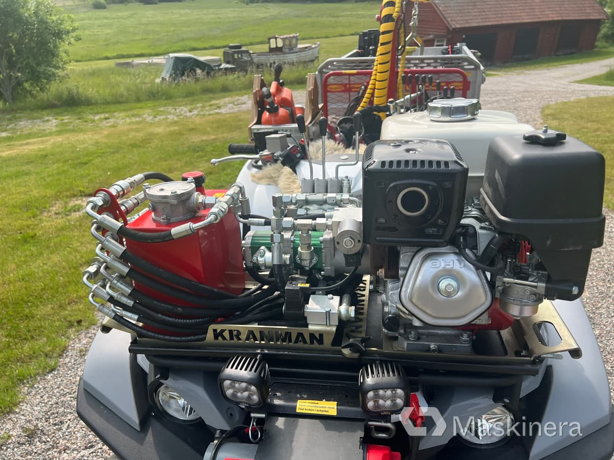 Griplastarvagn Kranman T1750 med tillbehör - Remolque forestal: foto 4 Griplastarvagn Kranman T1750 med tillbehör - Remolque forestal: foto 4