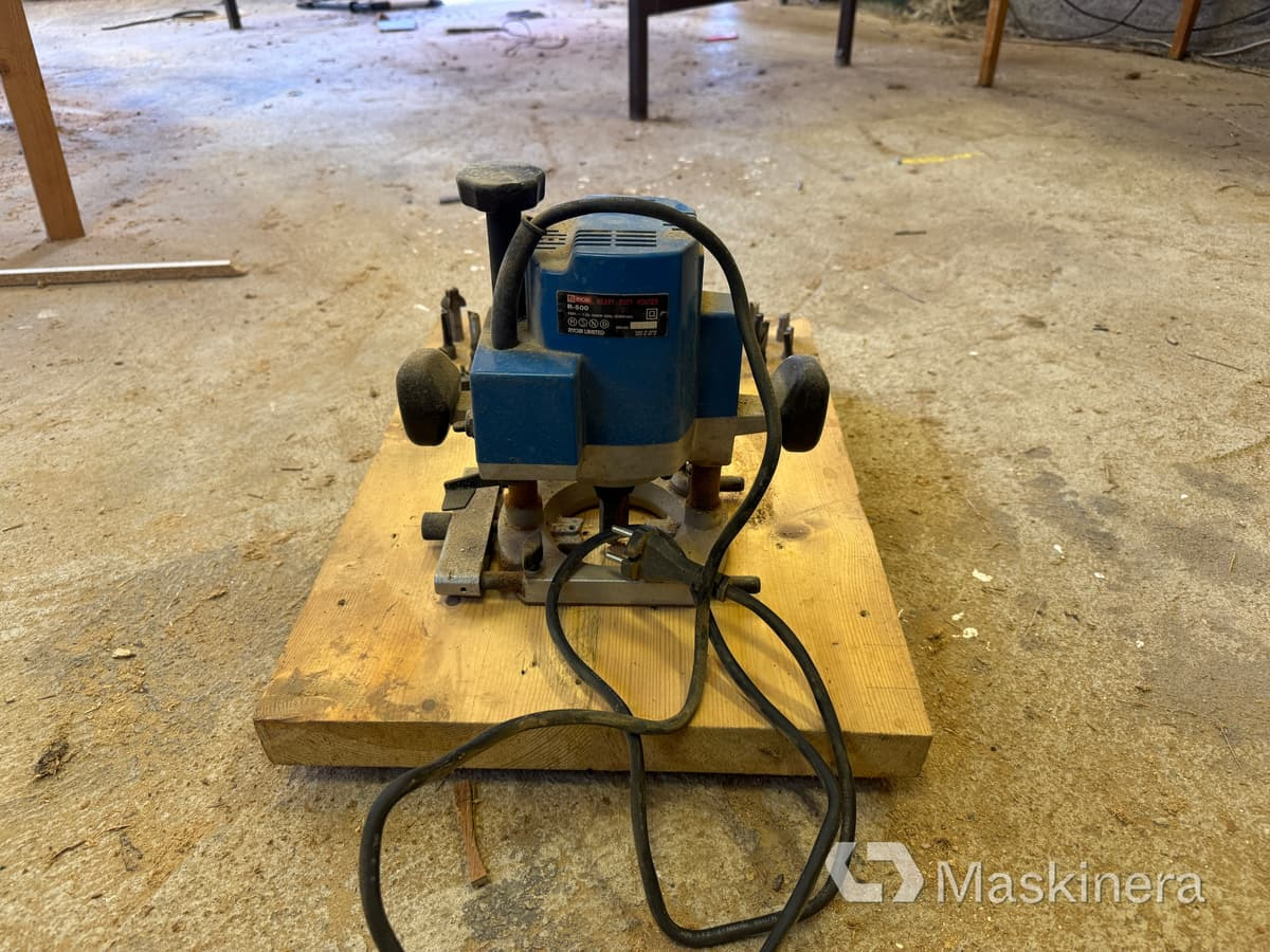 Handöverfräs RYOBI R-500 - Equipo de construcción: foto 4 Handöverfräs RYOBI R-500 - Equipo de construcción: foto 4