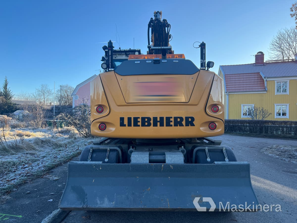Hjulgrävare Liebherr 918 Compact Litronic med kärra - Excavadora de cadenas: foto 4 Hjulgrävare Liebherr 918 Compact Litronic med kärra - Excavadora de cadenas: foto 4