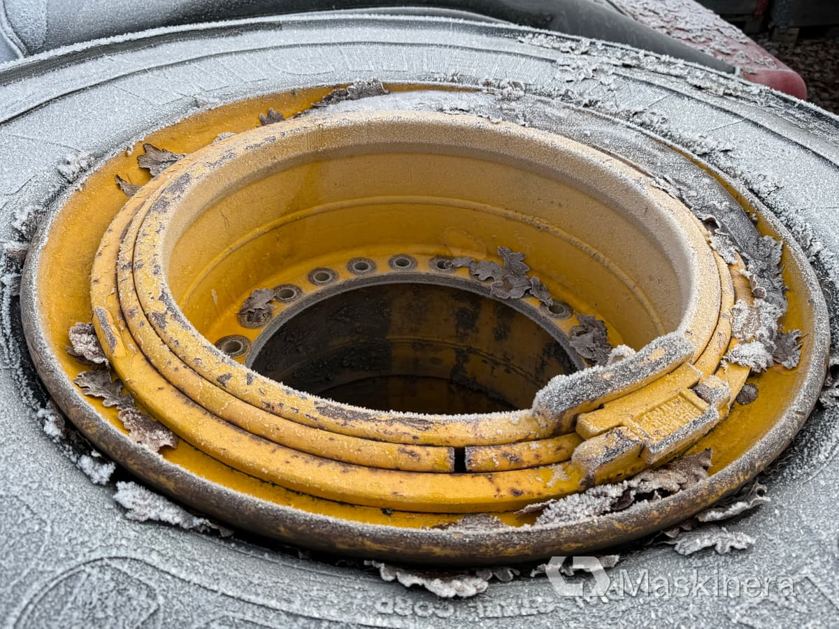 Hjullastardäck till Volvo L150 x4 - Neumático para Maquinaria de construcción: foto 5 Hjullastardäck till Volvo L150 x4 - Neumático para Maquinaria de construcción: foto 5