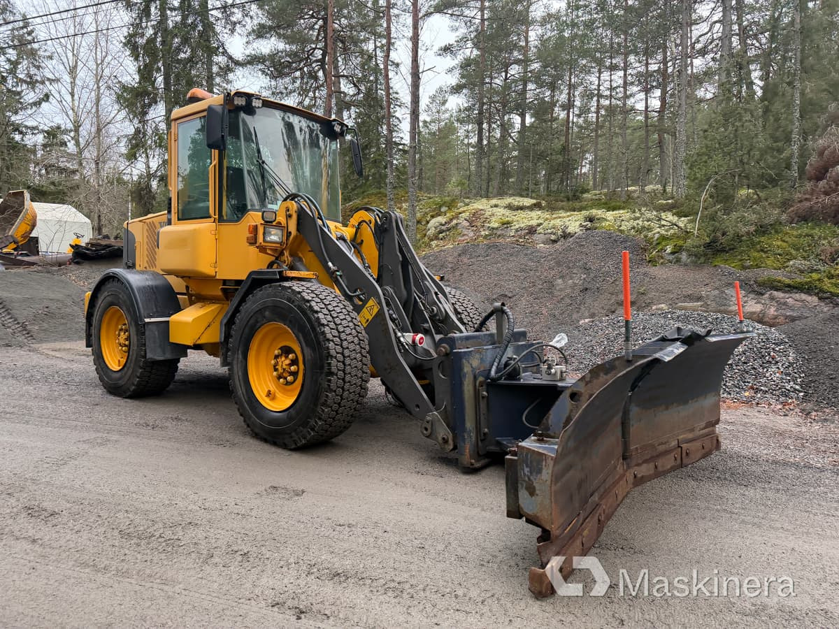 Hjullastare Volvo L50E med tillbehör - Cargadora de ruedas: foto 3 Hjullastare Volvo L50E med tillbehör - Cargadora de ruedas: foto 3
