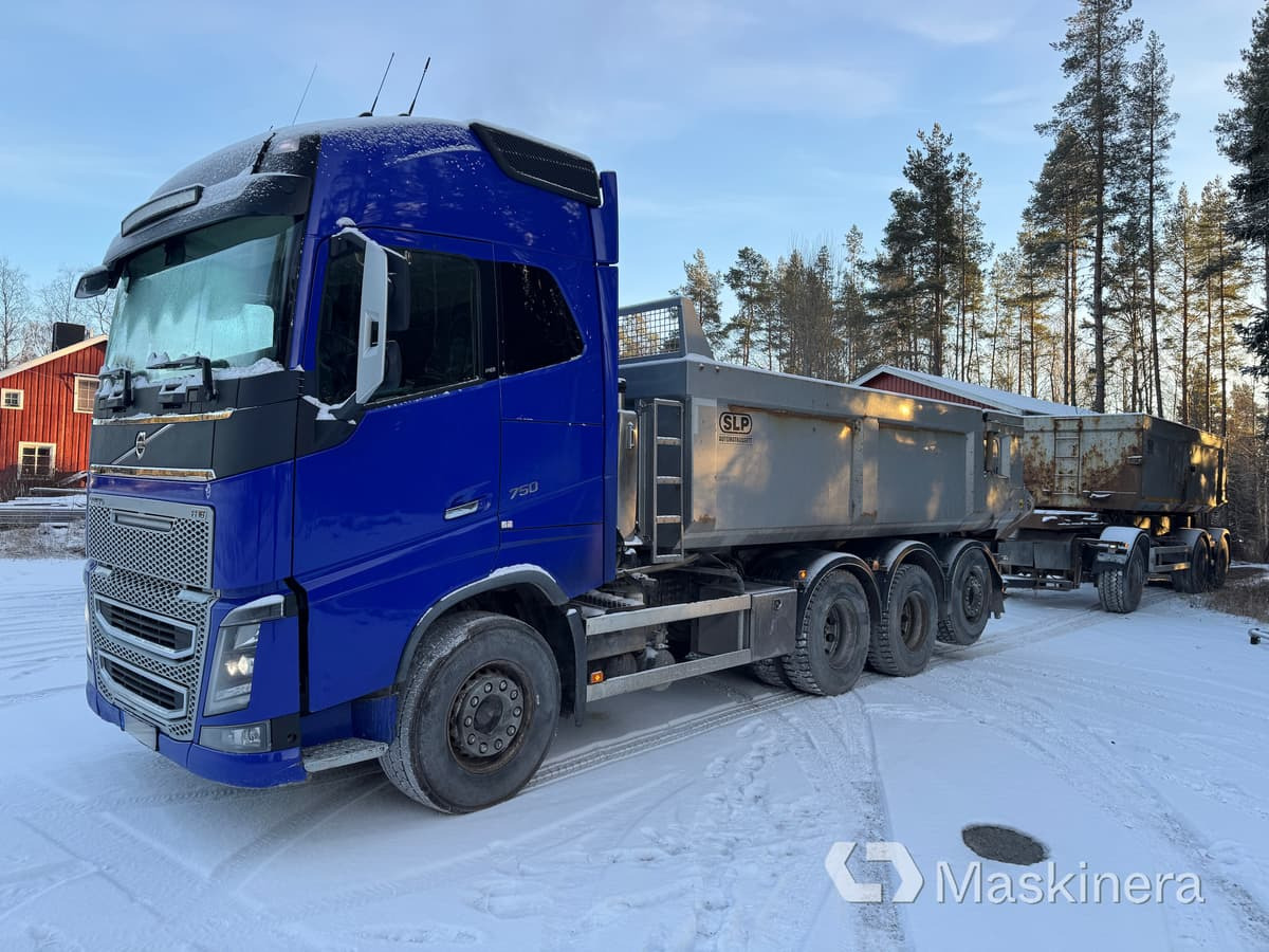 Lastbil Volvo FH16 750 med vagn - Camión volquete, Remolque multilift/ Portacontenedores de cadenas: foto 1 Lastbil Volvo FH16 750 med vagn - Camión volquete, Remolque multilift/ Portacontenedores de cadenas: foto 1