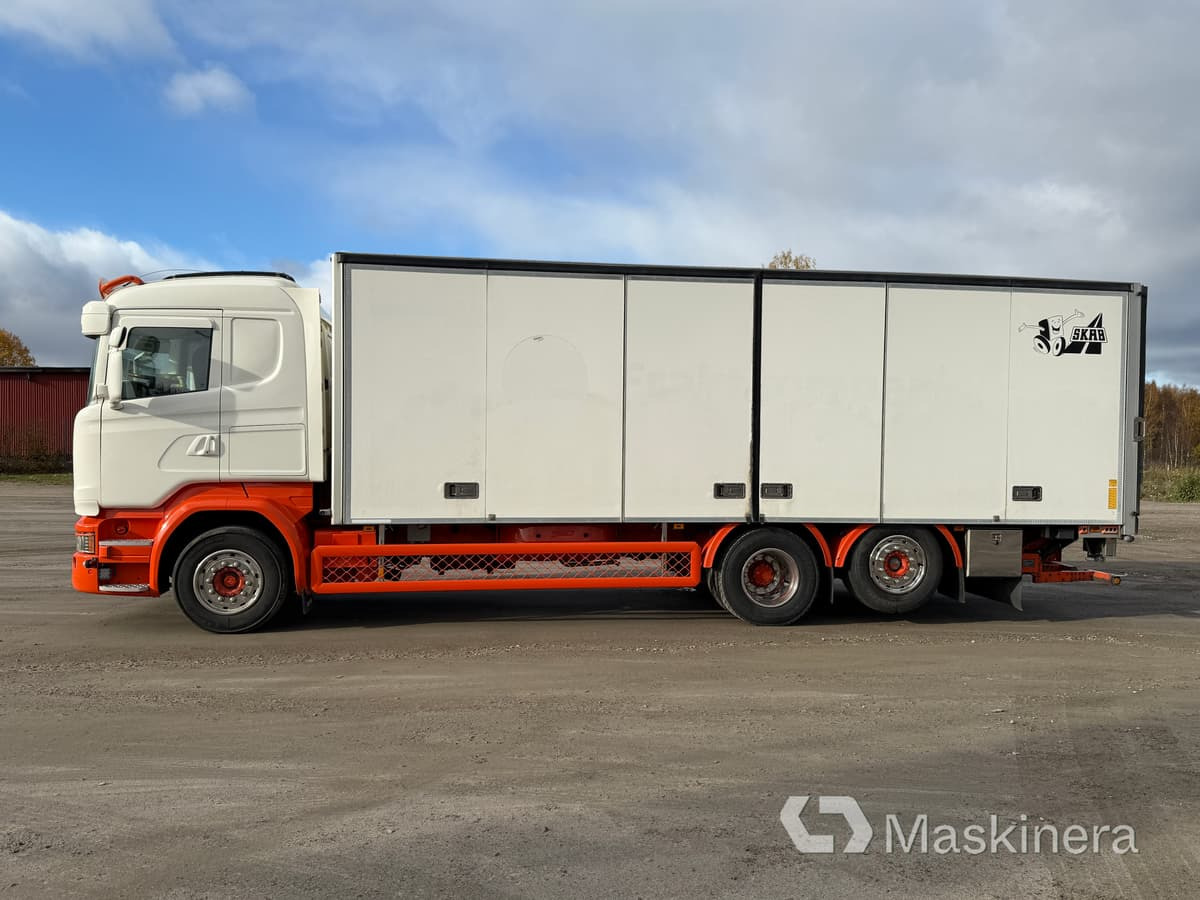 Scania R410LB 6X2*4MNB Skåpbil Scania R410LB - Camión caja cerrada: foto 2 Scania R410LB 6X2*4MNB Skåpbil Scania R410LB - Camión caja cerrada: foto 2