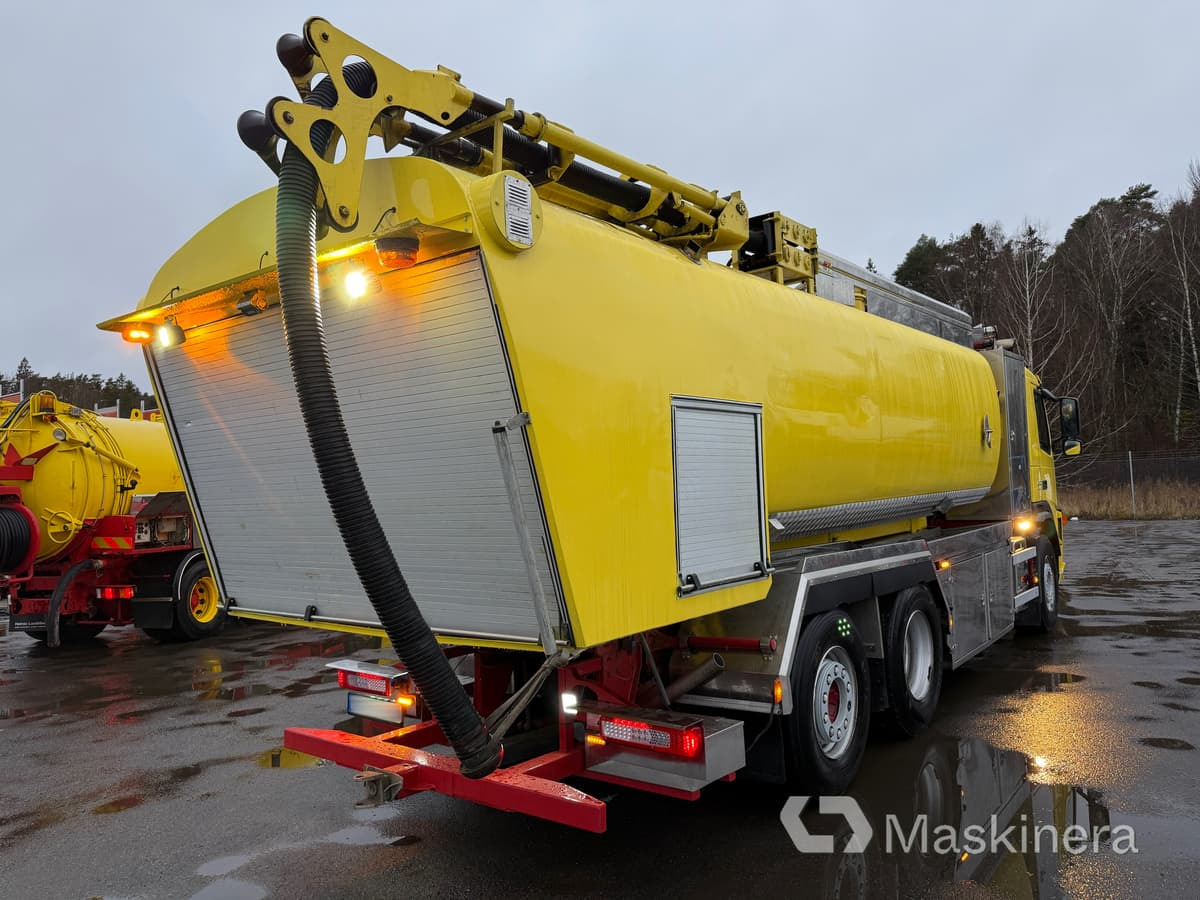 Slamsug / Spolbil med kran Volvo FM 380 6X2 - Limpieza de alcantarillado: foto 5 Slamsug / Spolbil med kran Volvo FM 380 6X2 - Limpieza de alcantarillado: foto 5