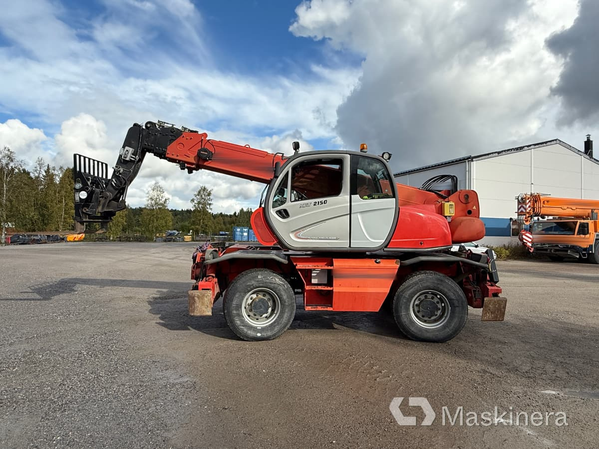 Teleskoplastare Manitou MRT 2150 turbo privilege - Manipulador telescópico: foto 2 Teleskoplastare Manitou MRT 2150 turbo privilege - Manipulador telescópico: foto 2
