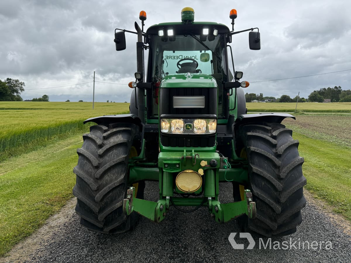 Traktor John Deere 6930 Premium - Tractor: foto 2 Traktor John Deere 6930 Premium - Tractor: foto 2
