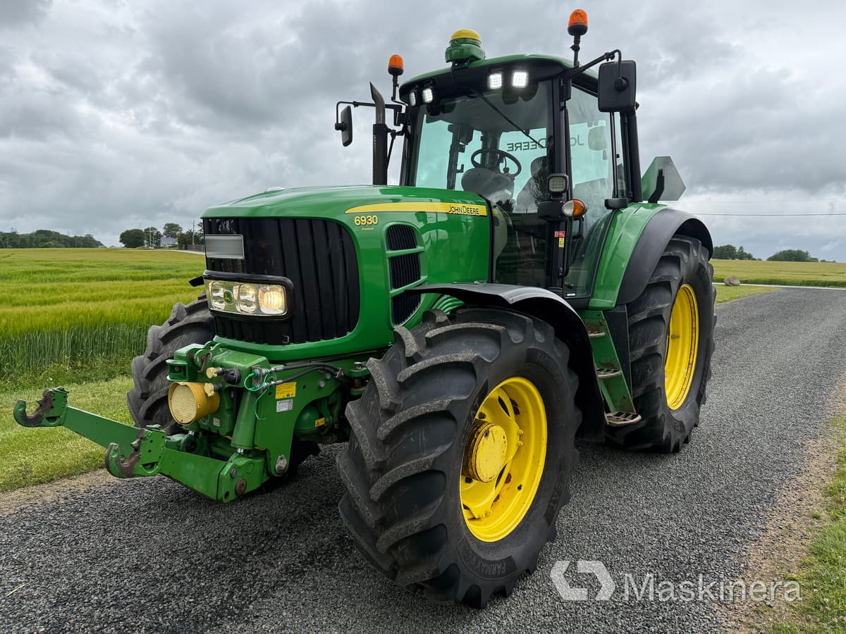 Traktor John Deere 6930 Premium - Tractor: foto 1 Traktor John Deere 6930 Premium - Tractor: foto 1