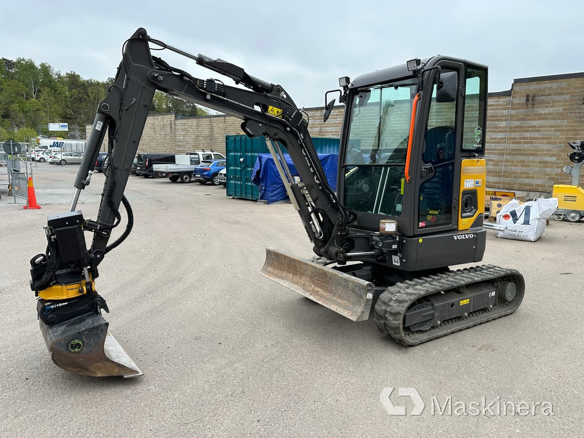 Volvo JECR25D Electric Grävmaskin Volvo ECR25 Electric - Excavadora de cadenas: foto 1 Volvo JECR25D Electric Grävmaskin Volvo ECR25 Electric - Excavadora de cadenas: foto 1