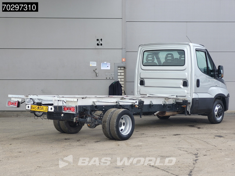Iveco Daily 35C16 Chassis Cabine 410WB Dubbellucht 160PK Airco Cruise Euro6 Fahrgestell Cruise control - Furgoneta: foto 5 Iveco Daily 35C16 Chassis Cabine 410WB Dubbellucht 160PK Airco Cruise Euro6 Fahrgestell Cruise control - Furgoneta: foto 5