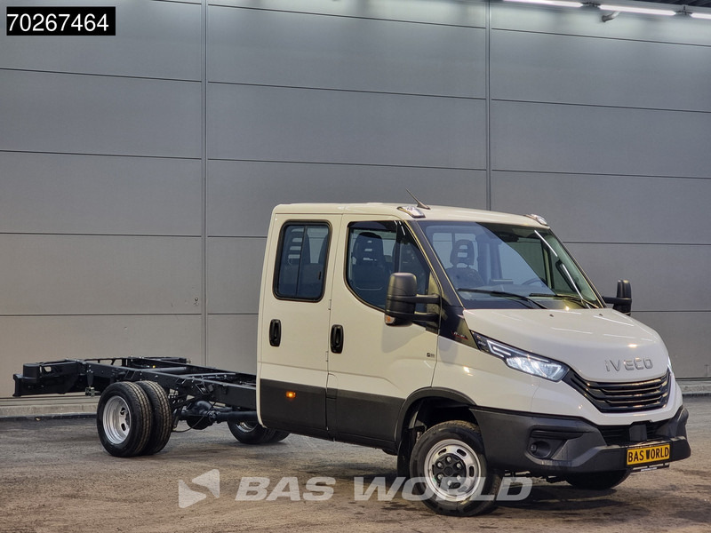 Iveco Daily 35C18 3.0L Dubbel Cabine Chassis 410WB 2025 model LED Navi Camera Airco Cruise Fahrgestell Airco Dubbel cabine Cruise control - Furgoneta: foto 3 Iveco Daily 35C18 3.0L Dubbel Cabine Chassis 410WB 2025 model LED Navi Camera Airco Cruise Fahrgestell Airco Dubbel cabine Cruise control - Furgoneta: foto 3