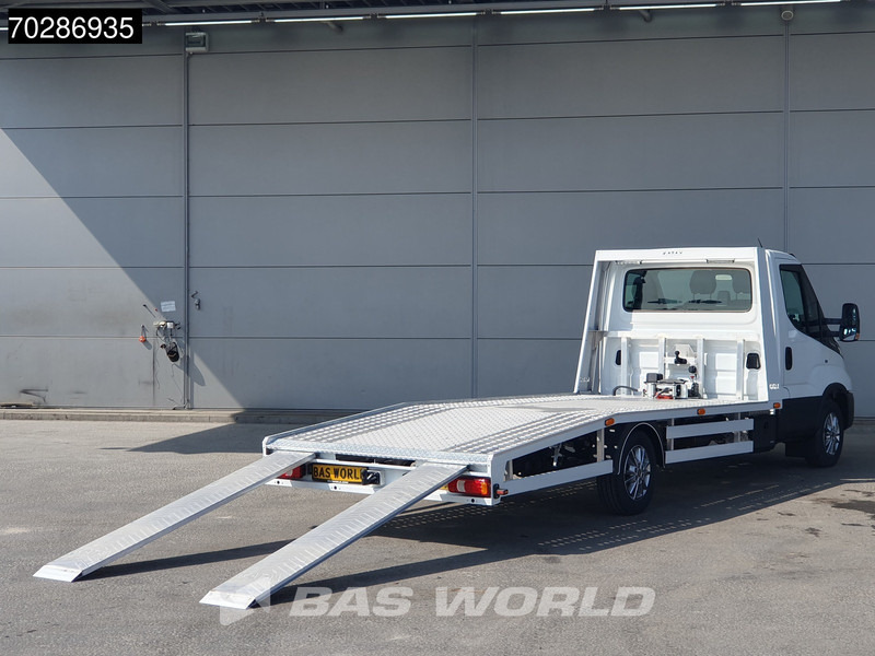 Furgoneta nuevo Iveco Daily 35S18 3.0L Autotransporter Automaat 3,5t Trekhaak Navi ACC LED Airco Lier Euro6 Oprijwagen Cartransporter Trekhaak: foto 6