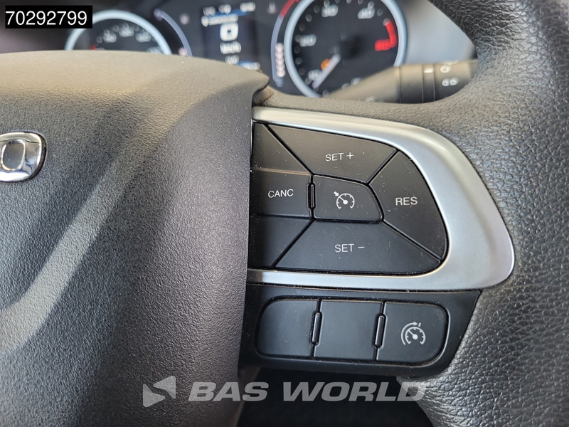 Furgoneta con lona Iveco 60C18 3.0L Automaat Laadklep 180PK Schuifzeilen Zeilen Airco Cruise D'Hollandia Euro6 Schuifzeil Koffer Gesloten laadbak Airco Cruise: foto 20 Furgoneta con lona Iveco 60C18 3.0L Automaat Laadklep 180PK Schuifzeilen Zeilen Airco Cruise D'Hollandia Euro6 Schuifzeil Koffer Gesloten laadbak Airco Cruise: foto 20