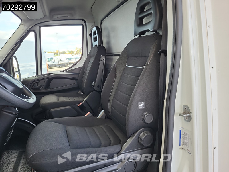 Furgoneta con lona Iveco 60C18 3.0L Automaat Laadklep 180PK Schuifzeilen Zeilen Airco Cruise D'Hollandia Euro6 Schuifzeil Koffer Gesloten laadbak Airco Cruise: foto 12 Furgoneta con lona Iveco 60C18 3.0L Automaat Laadklep 180PK Schuifzeilen Zeilen Airco Cruise D'Hollandia Euro6 Schuifzeil Koffer Gesloten laadbak Airco Cruise: foto 12