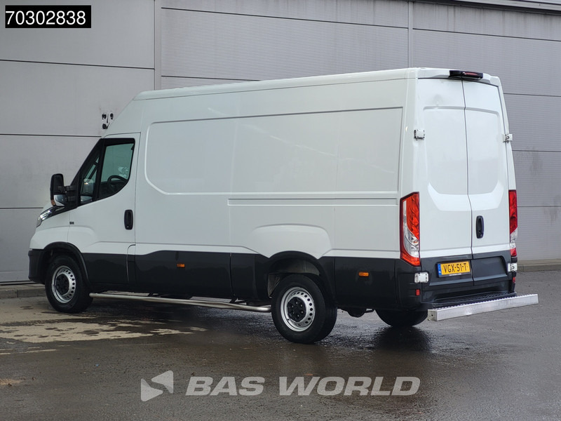 Iveco Daily 35S14 Automaat L2H2 3,5t Trekgewicht ACC LED Navi Airco Camera Parkeersensoren APK 09-2026 L2 Airco - Furgón: foto 2 Iveco Daily 35S14 Automaat L2H2 3,5t Trekgewicht ACC LED Navi Airco Camera Parkeersensoren APK 09-2026 L2 Airco - Furgón: foto 2