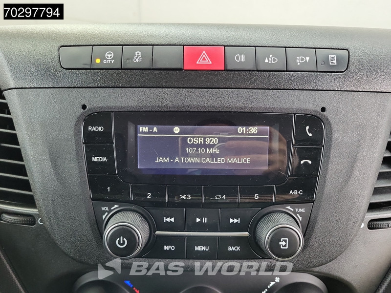 Leasing de Iveco Daily 35S16 Automaat L3H2 160PK 3,5t Trekgewicht Airco Parkeersensoren Euro6 L3 Airco Iveco Daily 35S16 Automaat L3H2 160PK 3,5t Trekgewicht Airco Parkeersensoren Euro6 L3 Airco: foto 12 Leasing de Iveco Daily 35S16 Automaat L3H2 160PK 3,5t Trekgewicht Airco Parkeersensoren Euro6 L3 Airco Iveco Daily 35S16 Automaat L3H2 160PK 3,5t Trekgewicht Airco Parkeersensoren Euro6 L3 Airco: foto 12