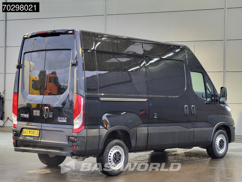 Iveco Daily 35S18 3.0L Automaat L2H2 3,5t Trekgewicht 180PK LED ACC Navi Airco Euro6 L2 Airco - Furgón: foto 5 Iveco Daily 35S18 3.0L Automaat L2H2 3,5t Trekgewicht 180PK LED ACC Navi Airco Euro6 L2 Airco - Furgón: foto 5