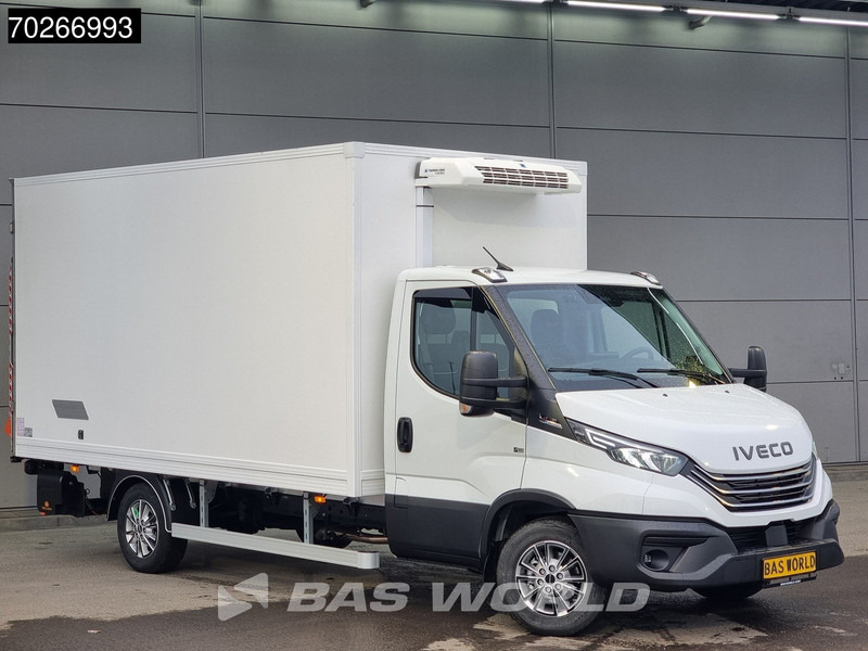 Iveco Daily 35S18 3.0L Laadklep Koelwagen Vriezer Thermoking V-200 MAX 220V stekker -18 LED Navi Airco ACC Koel Koeler Kühler Kühlwagen Kühl - Furgoneta frigorifica: foto 3 Iveco Daily 35S18 3.0L Laadklep Koelwagen Vriezer Thermoking V-200 MAX 220V stekker -18 LED Navi Airco ACC Koel Koeler Kühler Kühlwagen Kühl - Furgoneta frigorifica: foto 3