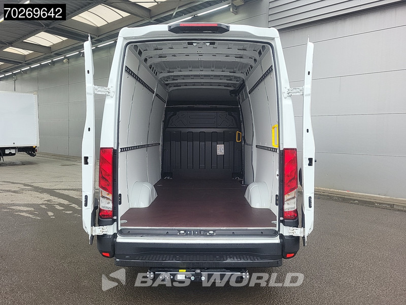 Iveco Daily 35S21 3.0L Automaat Black Edition 2025 model L2H2 Trekhaak Tacho ACC LED CarPlay Velgen Camera 12m3 Airco Trekhaak - Furgón: foto 3 Iveco Daily 35S21 3.0L Automaat Black Edition 2025 model L2H2 Trekhaak Tacho ACC LED CarPlay Velgen Camera 12m3 Airco Trekhaak - Furgón: foto 3