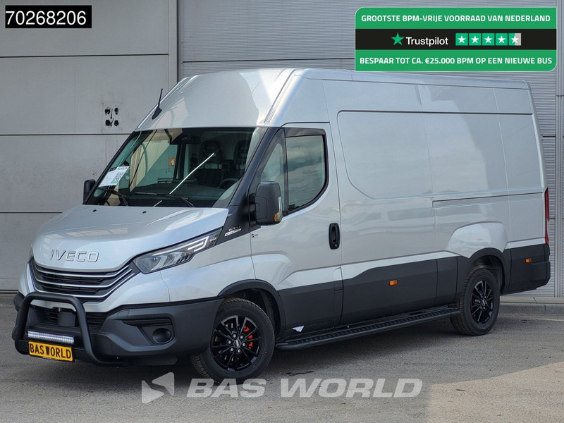 Iveco Daily 35S21 3.0L Automaat Black Edition L2H2 LED ACC Airco Camera 3,5t Trekgewicht Parkeersensoren L3 12m3 Airco - Furgón: foto 1 Iveco Daily 35S21 3.0L Automaat Black Edition L2H2 LED ACC Airco Camera 3,5t Trekgewicht Parkeersensoren L3 12m3 Airco - Furgón: foto 1