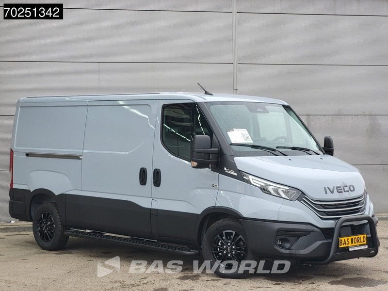 Iveco Daily 35S21 3.0L Black Edition Automaat L2H1 210PK Laag Dak 2025-Model 3,5t Trekhaak ACC Navi LED Camera Parkeersensoren Euro6 L2 8m3 - Furgón: foto 2 Iveco Daily 35S21 3.0L Black Edition Automaat L2H1 210PK Laag Dak 2025-Model 3,5t Trekhaak ACC Navi LED Camera Parkeersensoren Euro6 L2 8m3 - Furgón: foto 2