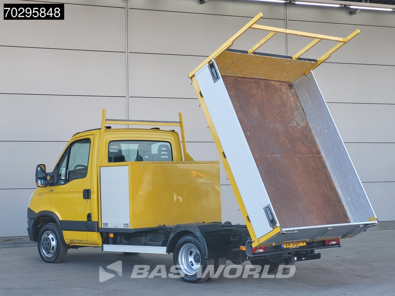 Iveco Daily 50C15 3.0L Kipper met Kist Dubbellucht 3,5t Trekhaak Kieper Tipper Benne Trekhaak - Furgoneta basculante: foto 2 Iveco Daily 50C15 3.0L Kipper met Kist Dubbellucht 3,5t Trekhaak Kieper Tipper Benne Trekhaak - Furgoneta basculante: foto 2
