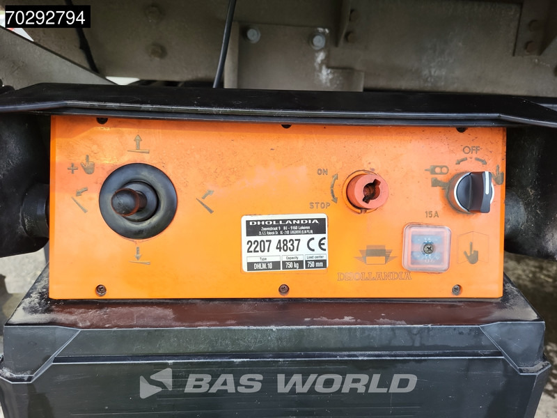 Furgoneta con lona Iveco Daily 60C18 3.0L Automaat Laadklep 180PK Schuifzeilen Zeilen Airco Cruise D'Hollandia Euro6 Schuifzeil Koffer Gesloten laadbak Airco C: foto 10 Furgoneta con lona Iveco Daily 60C18 3.0L Automaat Laadklep 180PK Schuifzeilen Zeilen Airco Cruise D'Hollandia Euro6 Schuifzeil Koffer Gesloten laadbak Airco C: foto 10