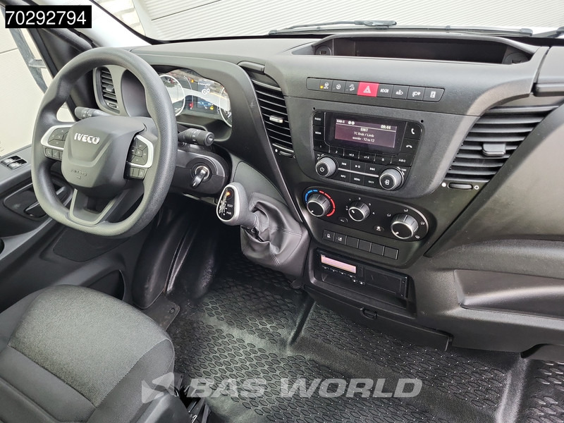Furgoneta con lona Iveco Daily 60C18 3.0L Automaat Laadklep 180PK Schuifzeilen Zeilen Airco Cruise D'Hollandia Euro6 Schuifzeil Koffer Gesloten laadbak Airco C: foto 11 Furgoneta con lona Iveco Daily 60C18 3.0L Automaat Laadklep 180PK Schuifzeilen Zeilen Airco Cruise D'Hollandia Euro6 Schuifzeil Koffer Gesloten laadbak Airco C: foto 11