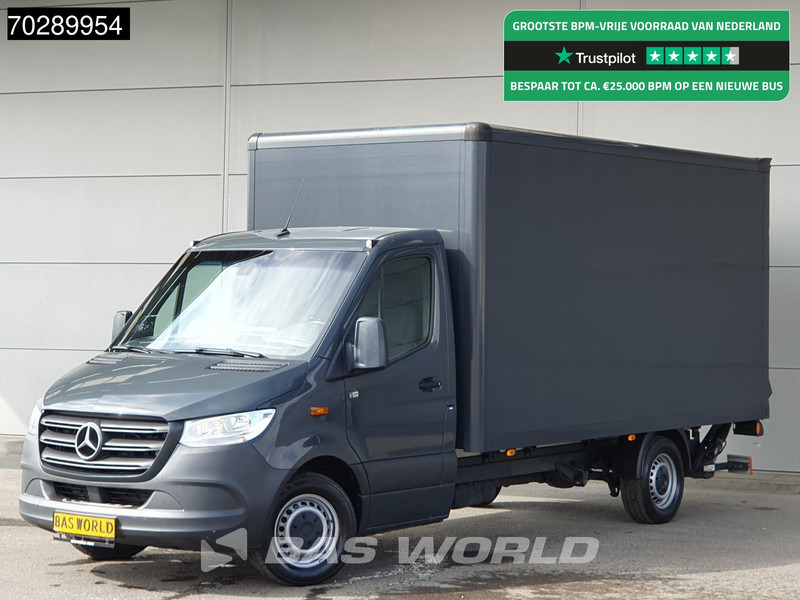 Mercedes-Benz Sprinter 316 CDI COMING SOON! Laadklep Bakwagen Airco Camera MBUX CarPlay Euro6 Meubelbak Koffer 19m3 Airco Cruise control - Furgoneta caja cerrada: foto 1 Mercedes-Benz Sprinter 316 CDI COMING SOON! Laadklep Bakwagen Airco Camera MBUX CarPlay Euro6 Meubelbak Koffer 19m3 Airco Cruise control - Furgoneta caja cerrada: foto 1