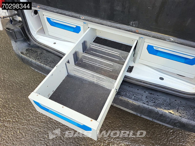 Furgoneta pequeña Opel Combo 130pk Automaat L2H1 Trekhaak Navi Airco Cruise Trekhaak Parkeersensoren Werkplaatsinrichting Euro6 L2 Airco Trekhaak Cruise control: foto 9 Furgoneta pequeña Opel Combo 130pk Automaat L2H1 Trekhaak Navi Airco Cruise Trekhaak Parkeersensoren Werkplaatsinrichting Euro6 L2 Airco Trekhaak Cruise control: foto 9