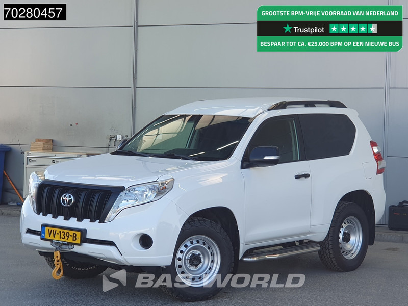 Toyota Land Cruiser 2.8 D-4D 177 PK Euro6 3DRS VAN 3.5t trekhaak Warn Lier Airco PDC 2m3 Airco Trekhaak - Furgoneta pequeña: foto 1 Toyota Land Cruiser 2.8 D-4D 177 PK Euro6 3DRS VAN 3.5t trekhaak Warn Lier Airco PDC 2m3 Airco Trekhaak - Furgoneta pequeña: foto 1