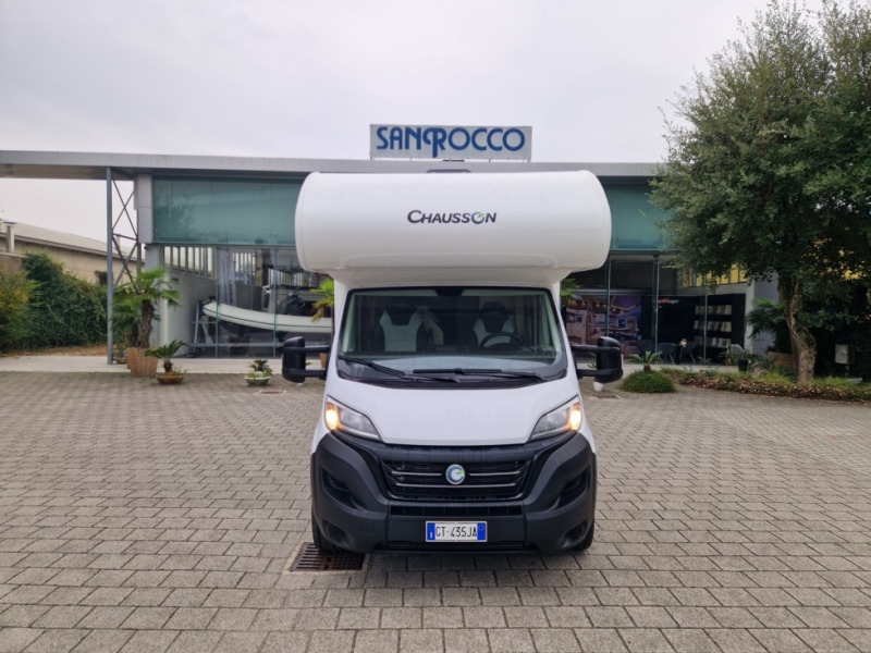 Chausson C656 First Line - Autocaravana capuchina: foto 2 Chausson C656 First Line - Autocaravana capuchina: foto 2