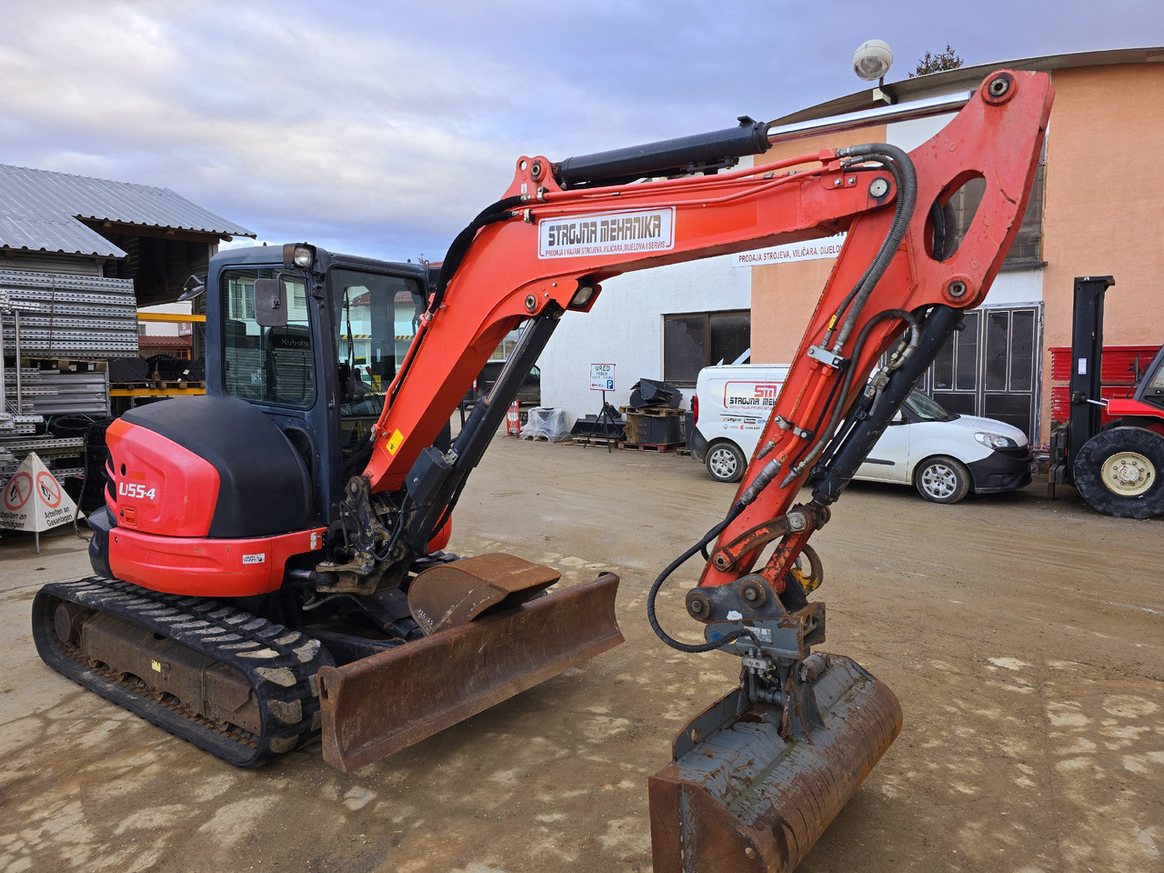 Kubota U55-4 - Miniexcavadora: foto 2 Kubota U55-4 - Miniexcavadora: foto 2