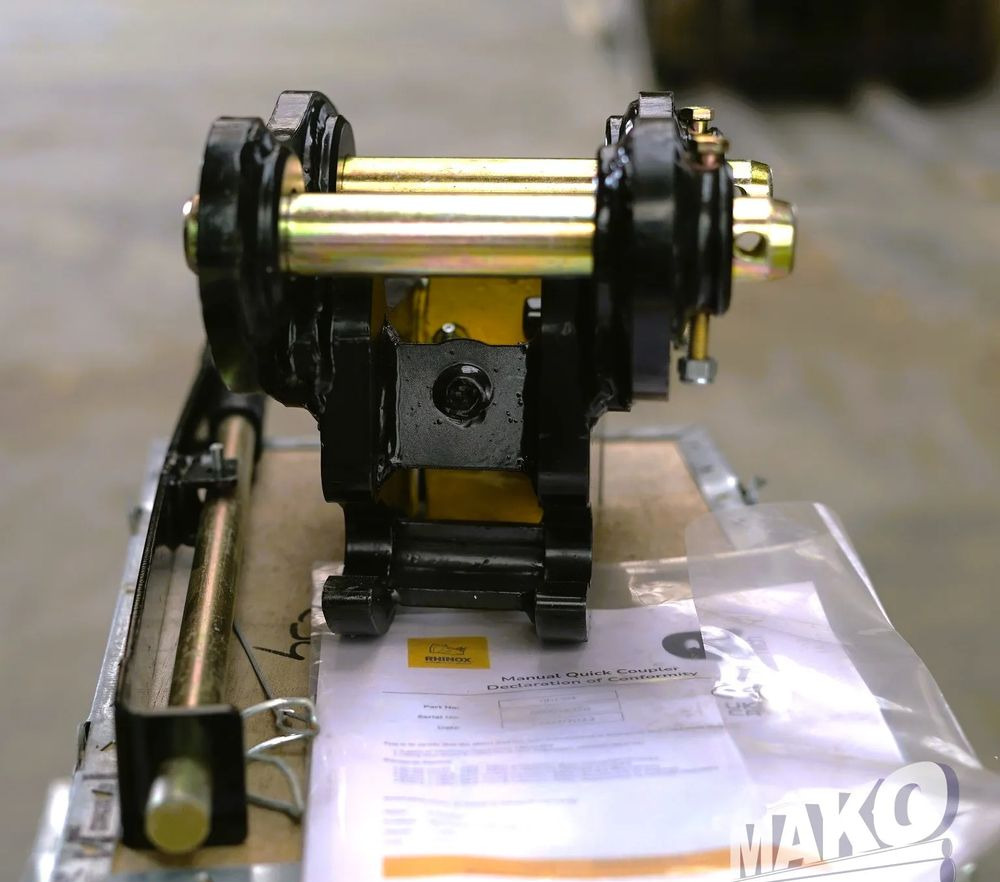 NOWE Szybkozłącze mechaniczne Rhinox fi 30 Takeuchi TB215 Kubota JCB CAT Volvo Yanmar - Implemento para Maquinaria de construcción: foto 4 NOWE Szybkozłącze mechaniczne Rhinox fi 30 Takeuchi TB215 Kubota JCB CAT Volvo Yanmar - Implemento para Maquinaria de construcción: foto 4