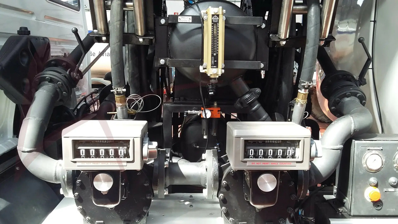 AVGAS B-100 - Camión cisterna: foto 4 AVGAS B-100 - Camión cisterna: foto 4