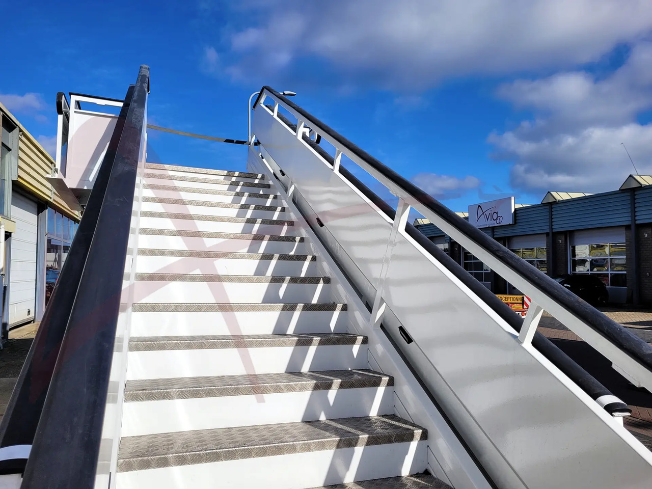 EINSA EDU-A - Escalera de pasajeros: foto 4 EINSA EDU-A - Escalera de pasajeros: foto 4